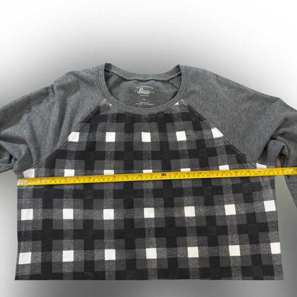 G.H. Bass & Co. Black and Gray Checkered Crewneck Sweatshirt - Picture 3 of 5
